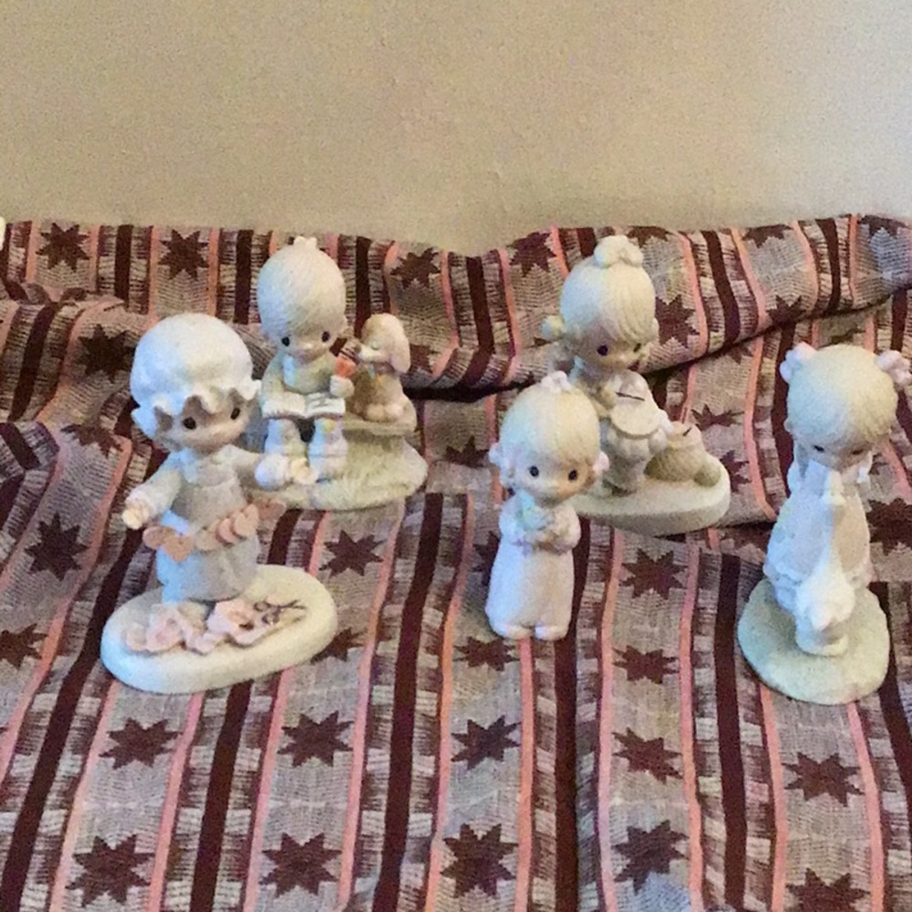 Vintage Jonathan and David Figurine.
